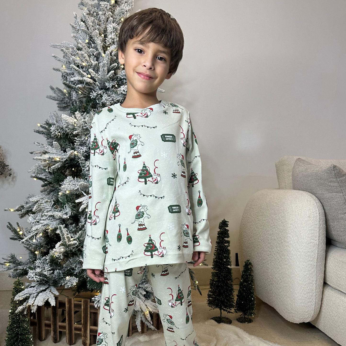 Winter Wish Unisex Pajama Set – Christmas Green